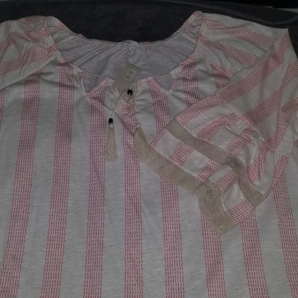 Lightweight peasant top